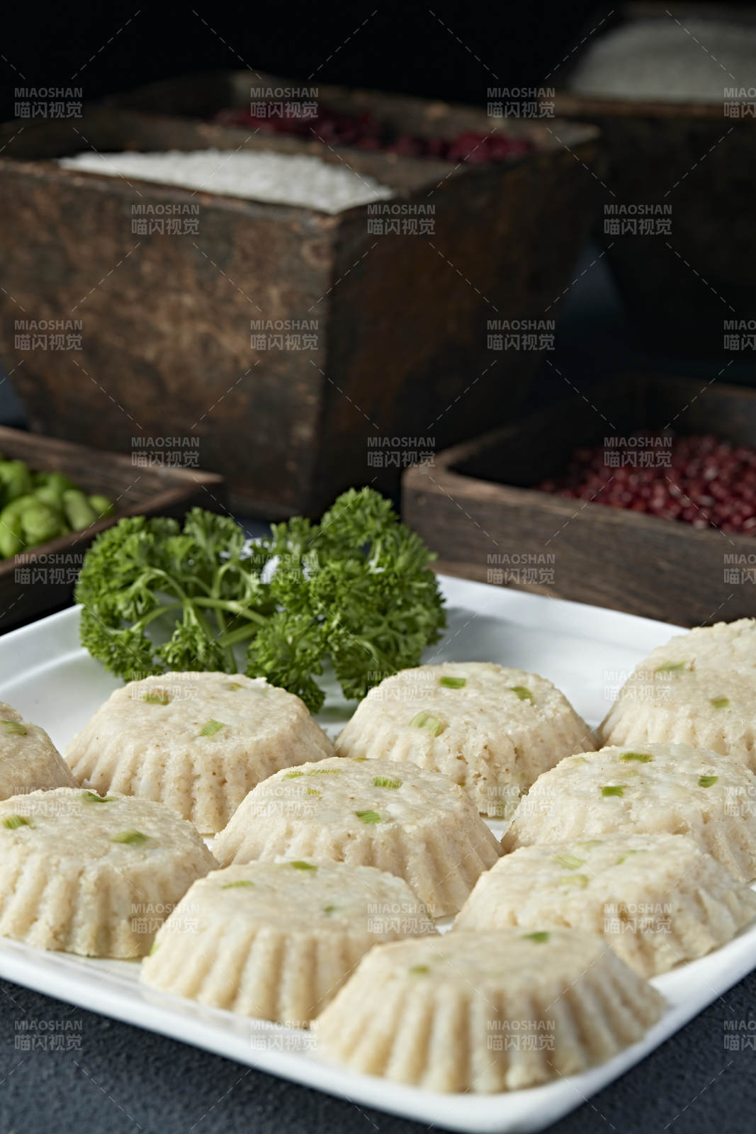 蛋挞造型的粗粮土豆莜面摩擦擦图片