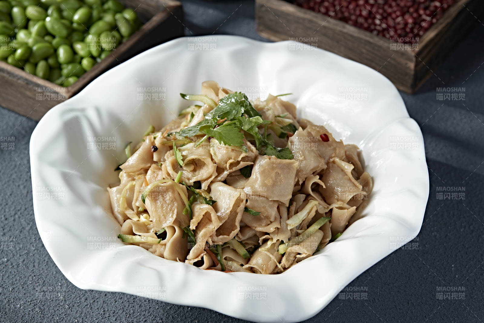 黄瓜丝香醋凉拌莜面窝窝图片