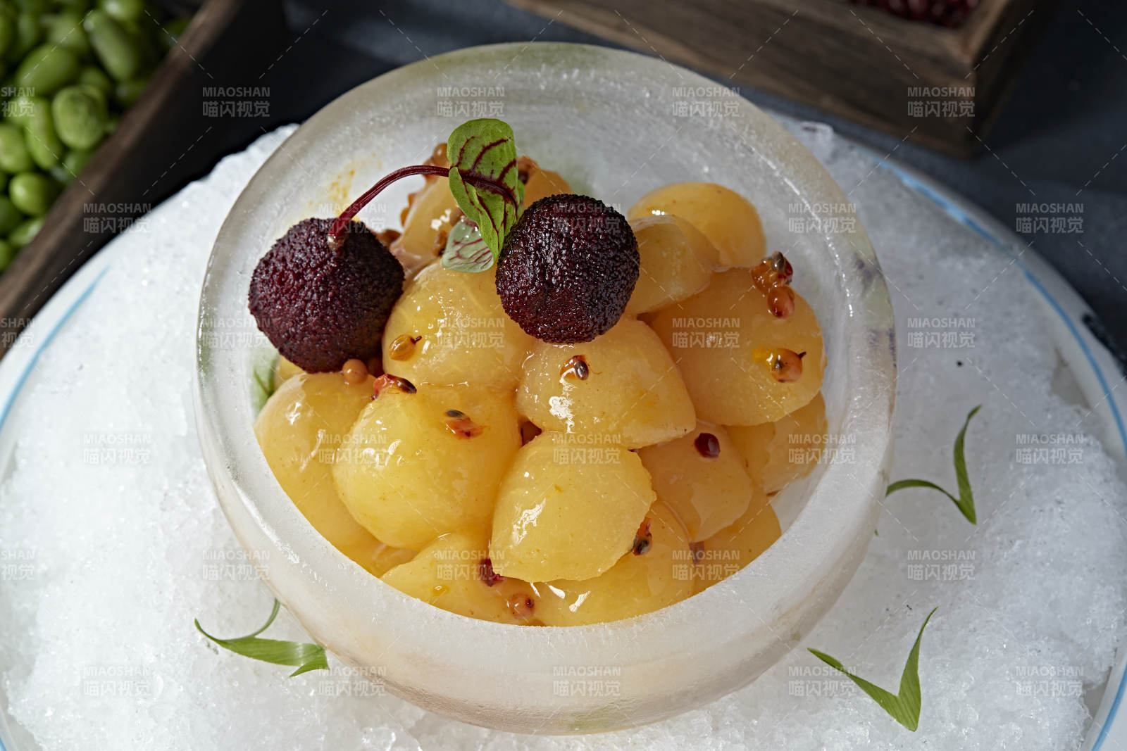 精美凉菜冰镇杨梅果沙棘雪梨图片