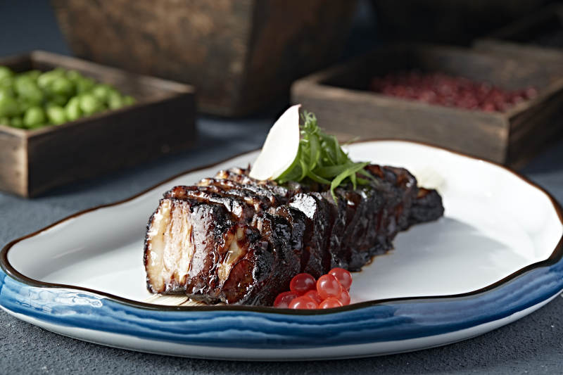 广式美味黑叉烧肉图片