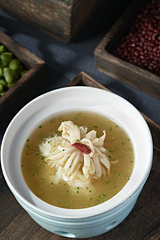 位菜营养滋补浓汤改刀菊花鲜鲍鱼图片