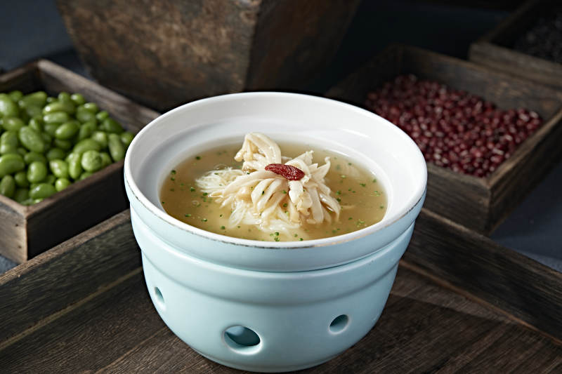 位菜营养滋补浓汤改刀菊花鲜鲍鱼图片