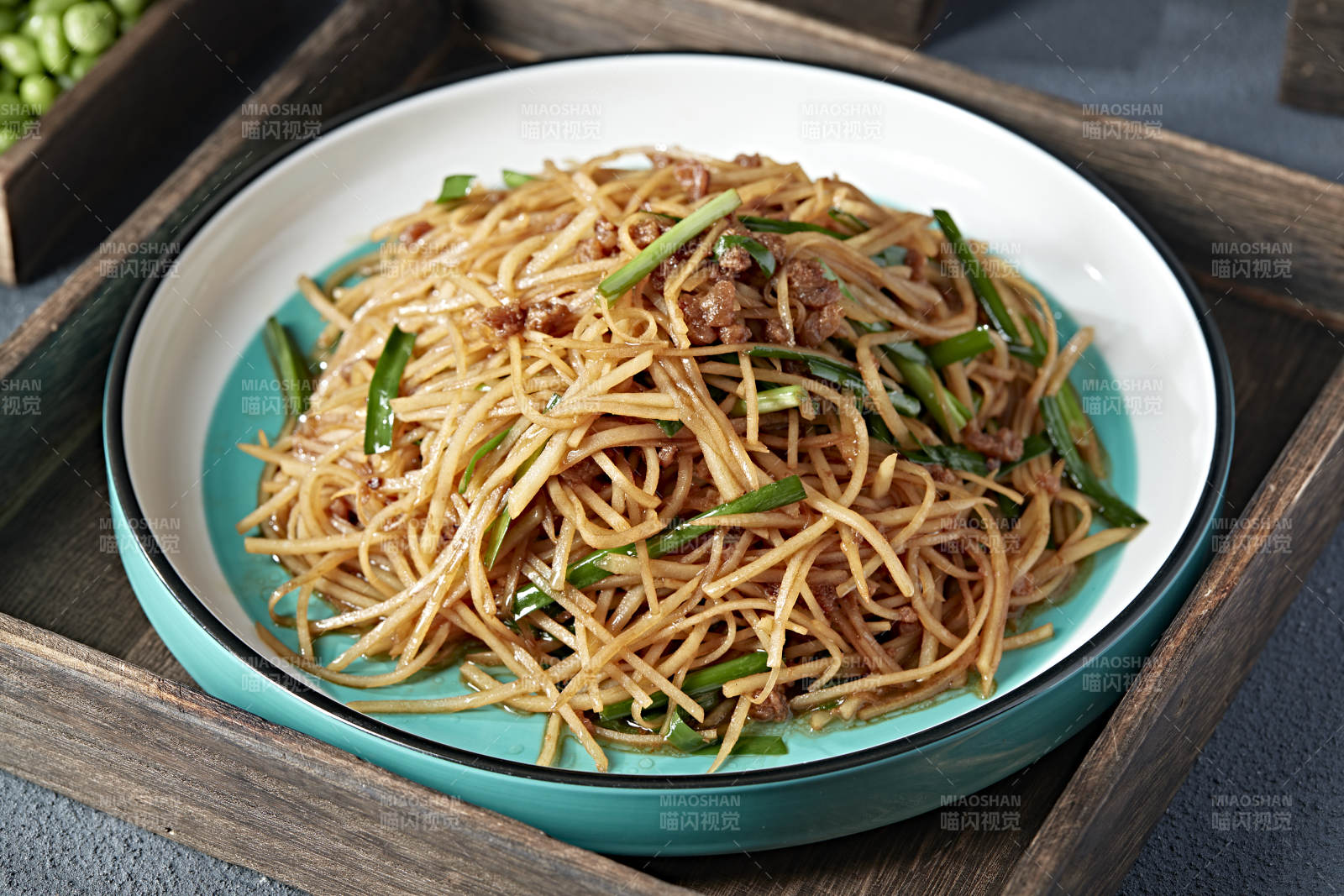 家常小炒美味韭菜肉沫土豆丝图片