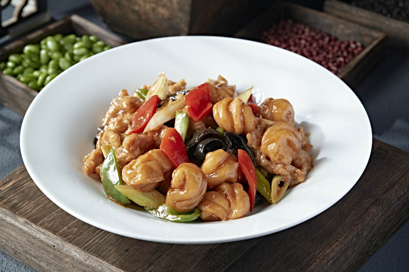 彩椒木耳葱香老大同过油肉炒花卷图片