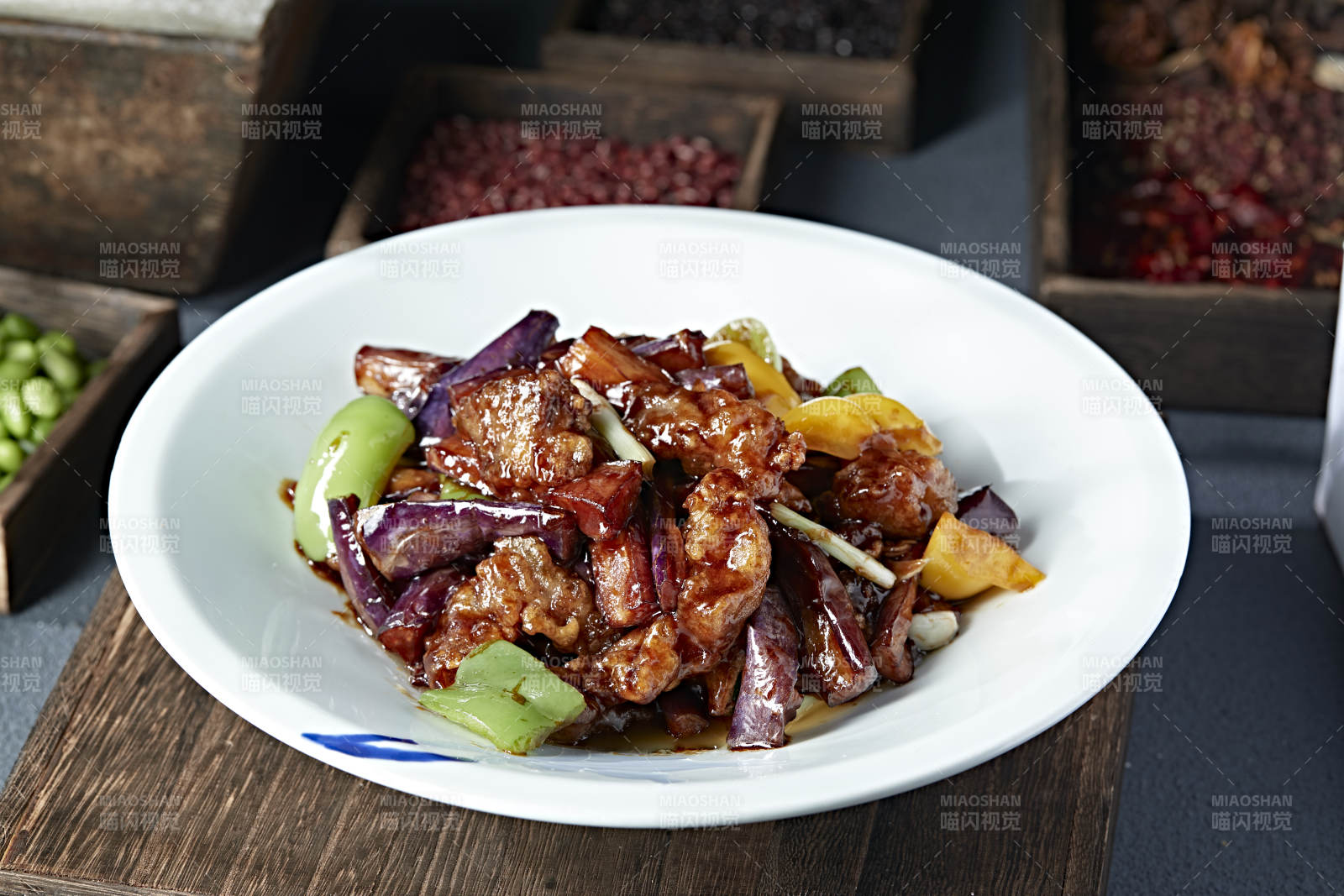 彩椒焦熘肉段烧茄条图片