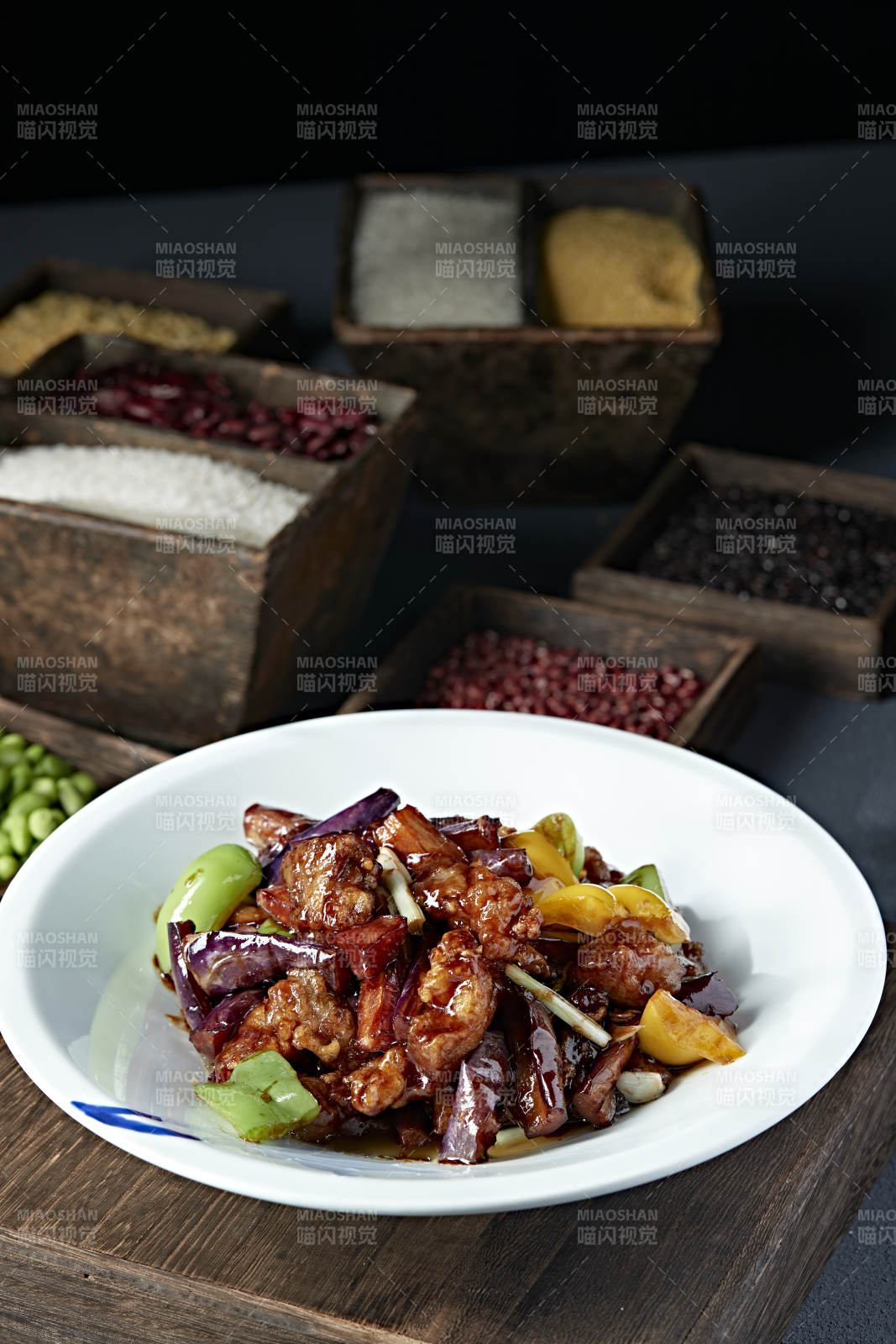 彩椒焦熘肉段烧茄条图片