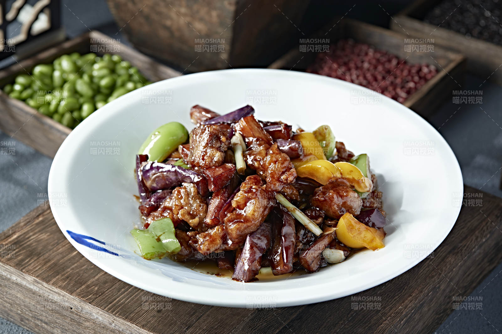 彩椒焦熘肉段烧茄条图片