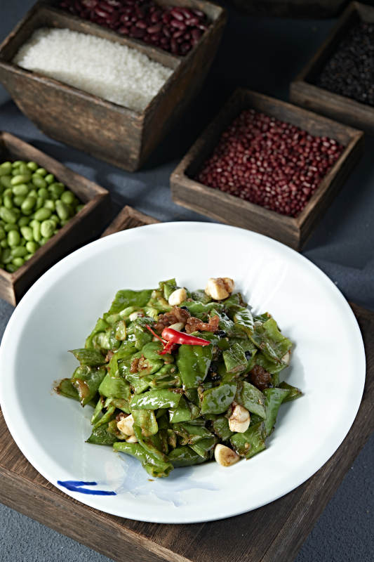 蒜香豆角爆炒青辣椒二荆条图片