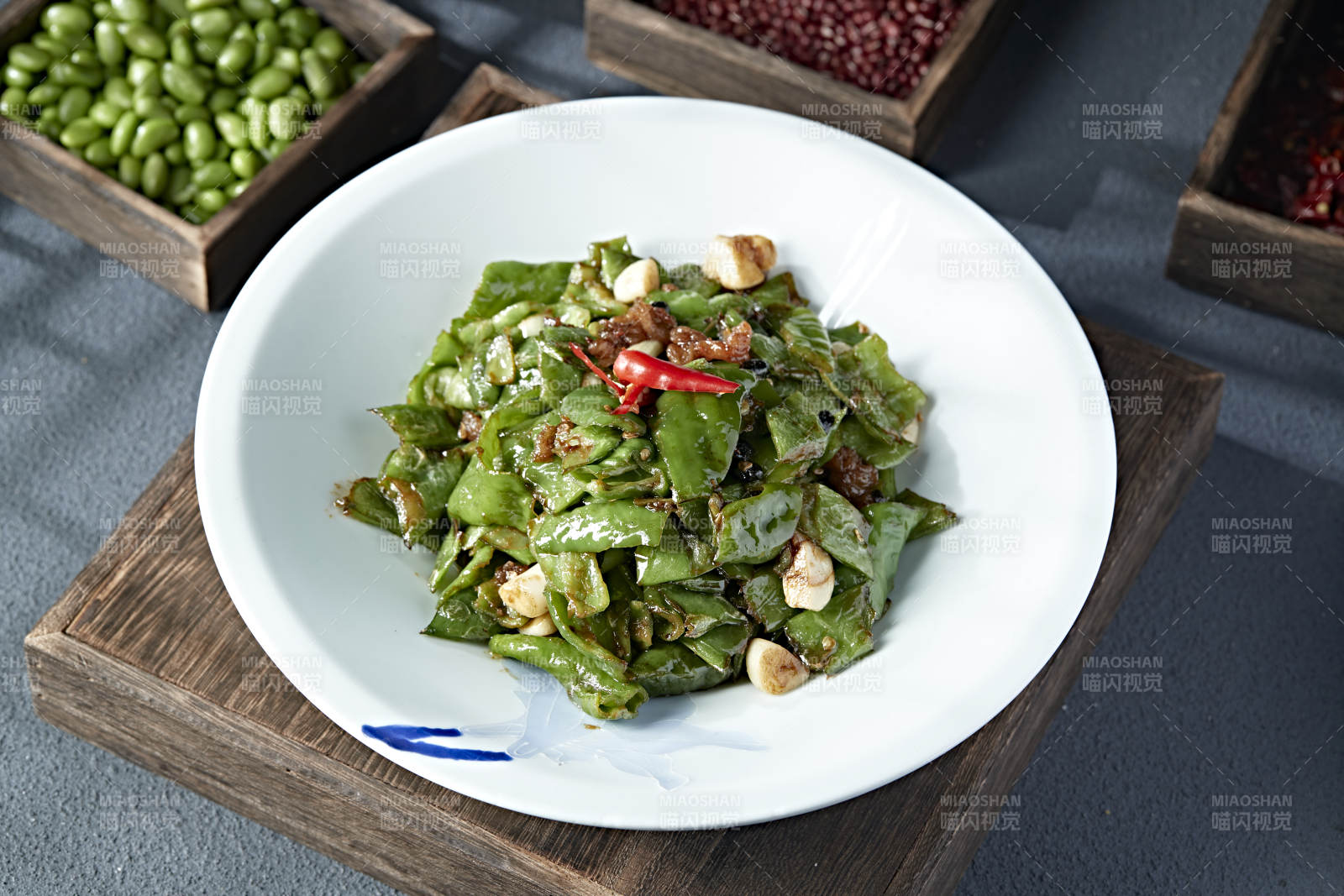 蒜香豆角爆炒青辣椒二荆条图片