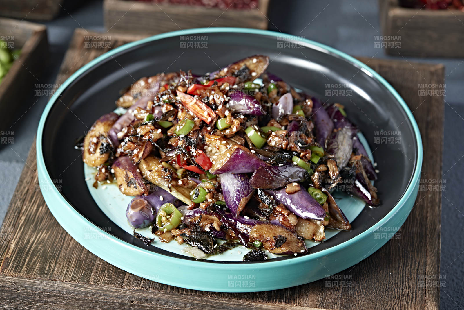 辣椒肉沫薄荷叶烧茄子图片