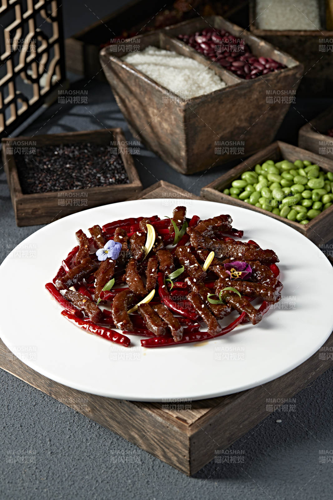 川味辣炒草原牛肉干图片