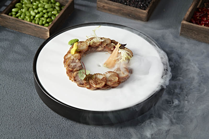 压蹄筋肘花卷切片图片