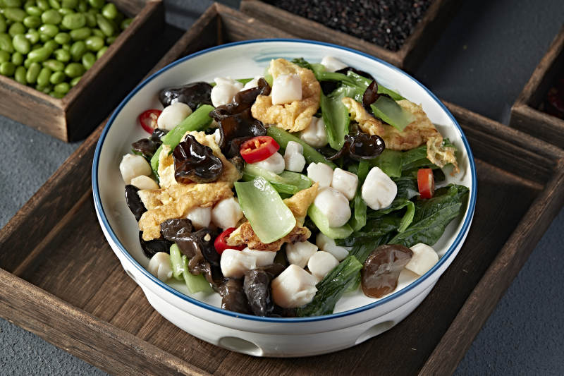 木耳煎蛋小白菜合炒扇贝丁图片