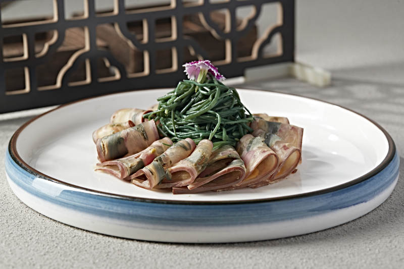 皮蛋猪耳蹄筋卷切片图片