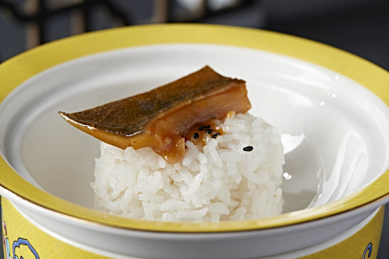 红烧甲鱼裙边配白米饭图片