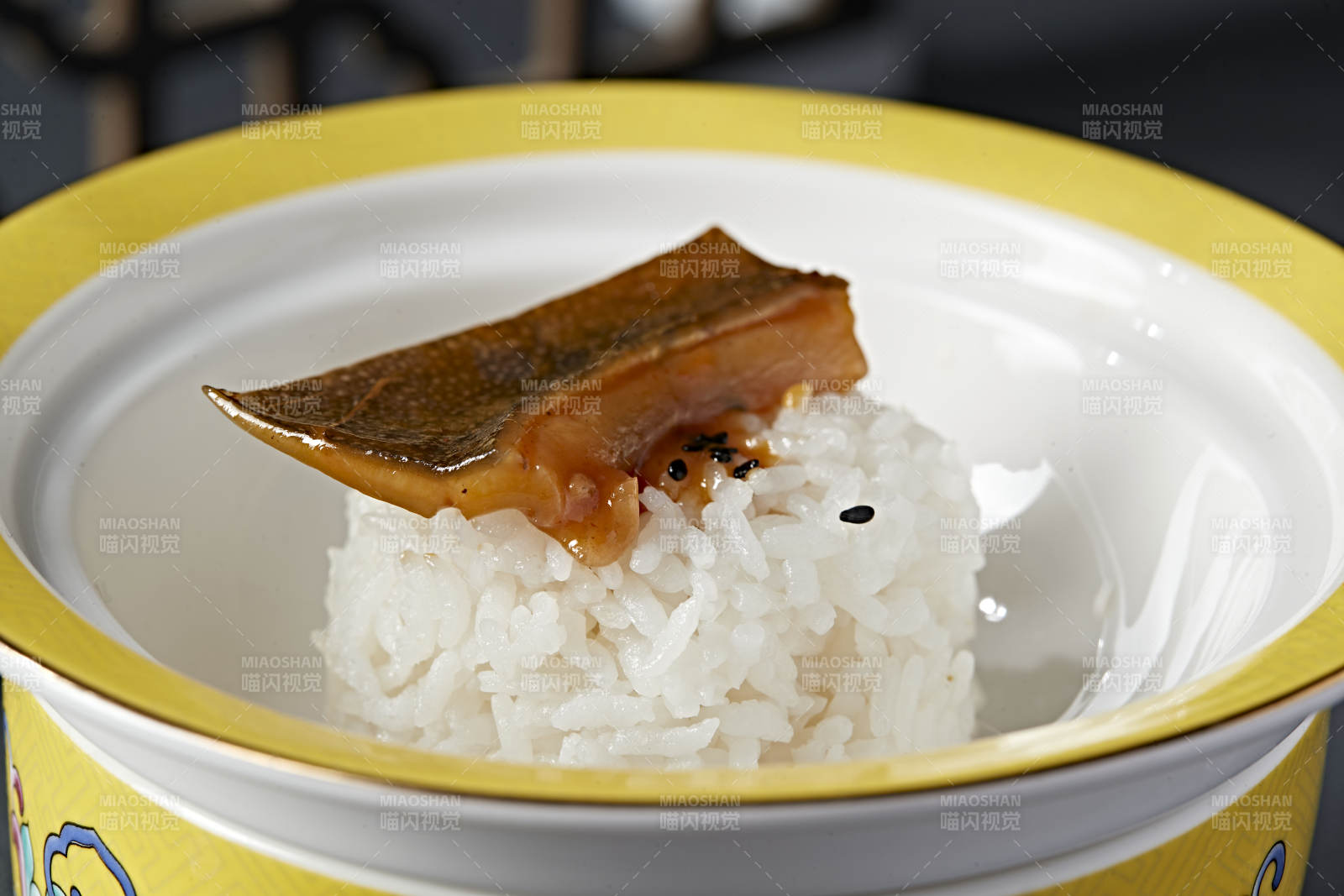 红烧甲鱼裙边配白米饭图片