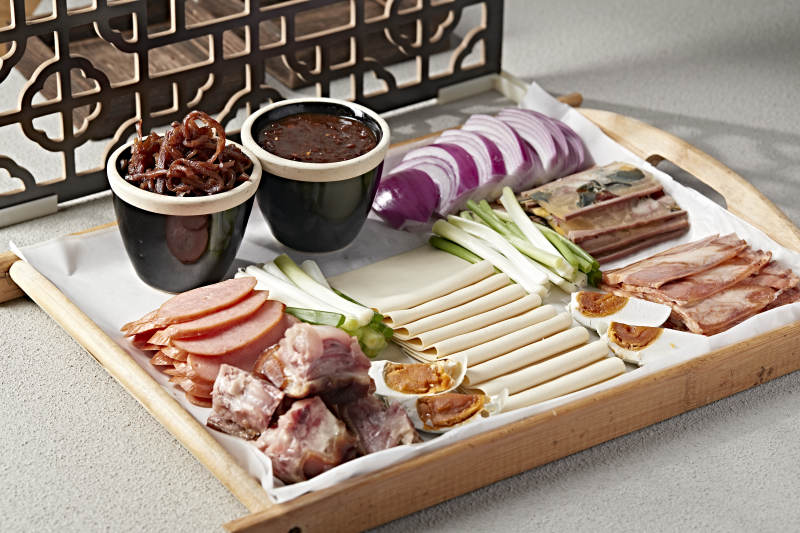 下酒卤味荤菜蘸酱菜大拼盘图片