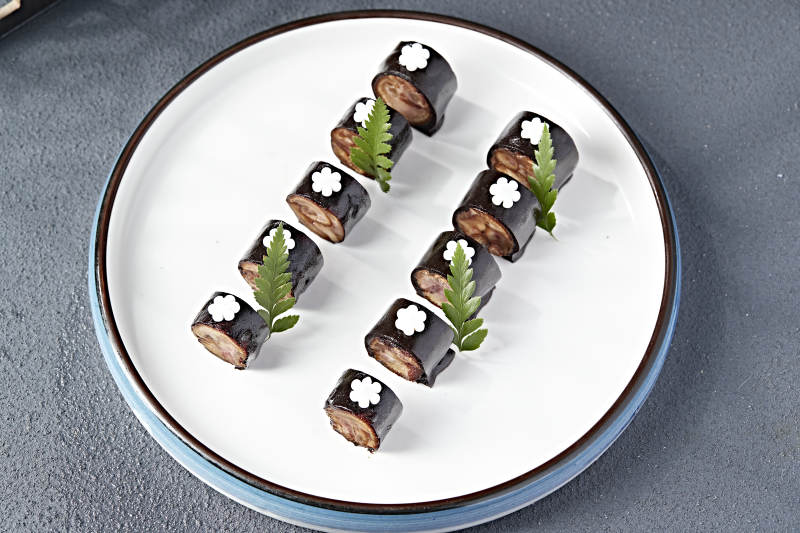 肘花皮冻猪肉卷图片