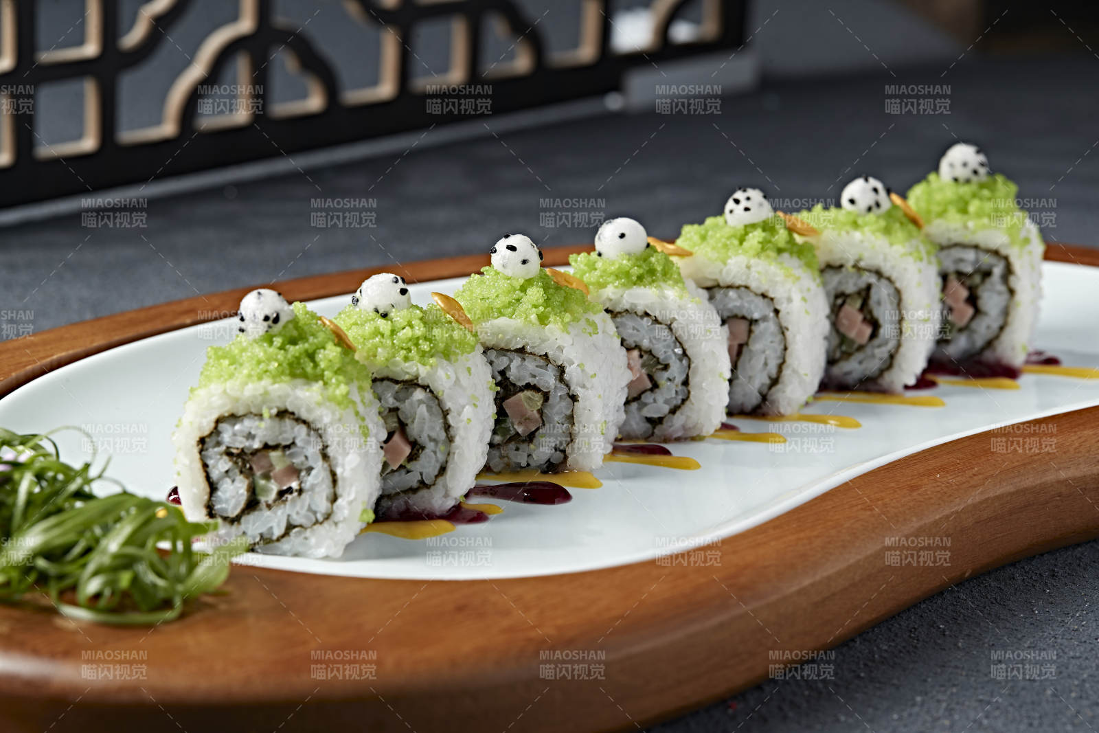 鲜果什锦太卷寿司图片