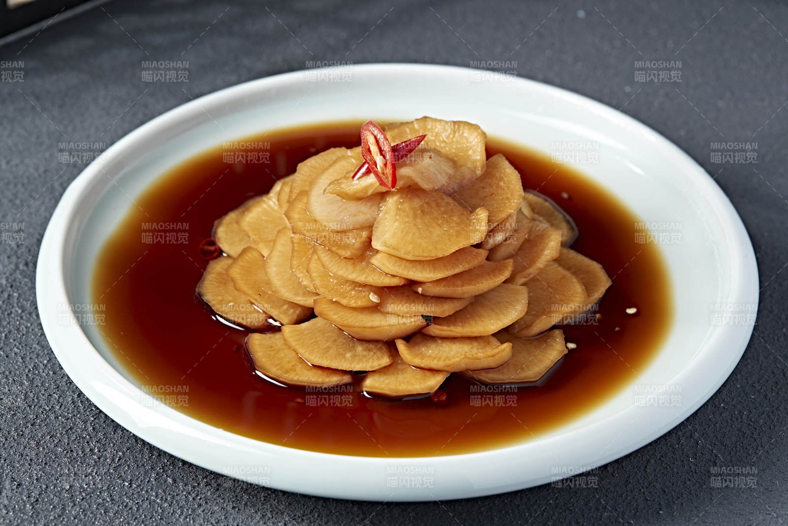 美味凉菜捞汁醋腌萝卜皮图片