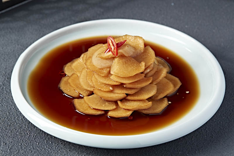 美味凉菜捞汁醋腌萝卜皮图片