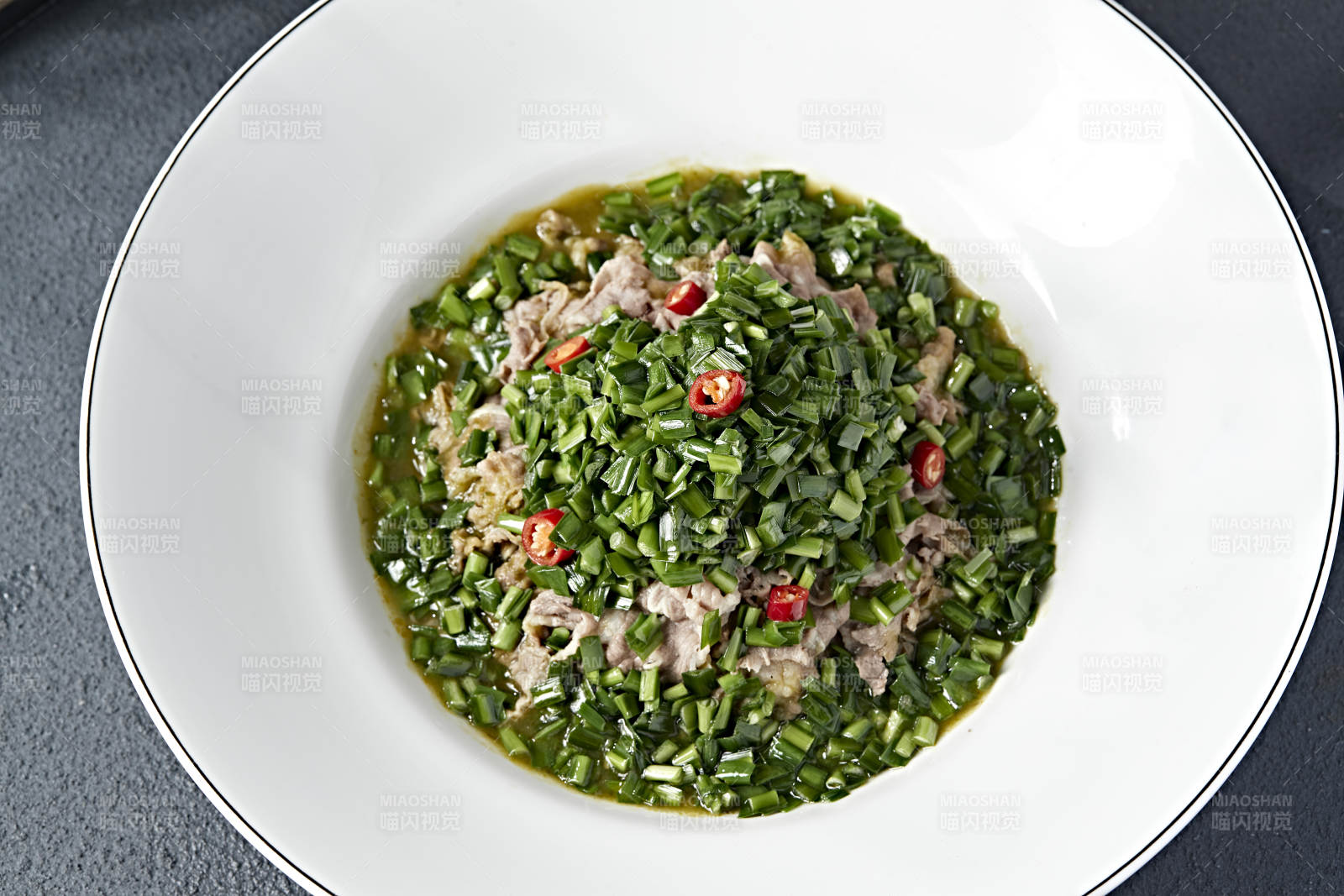 美味韭香汆烫肥牛片图片