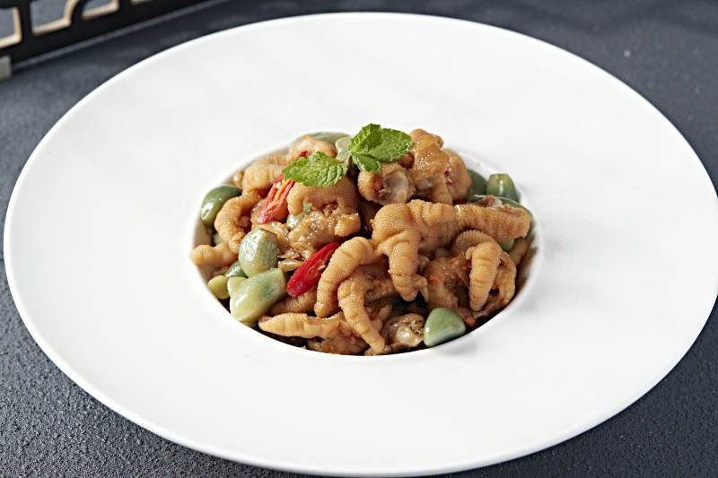 柠檬腊八蒜腌渍无骨鸡爪图片