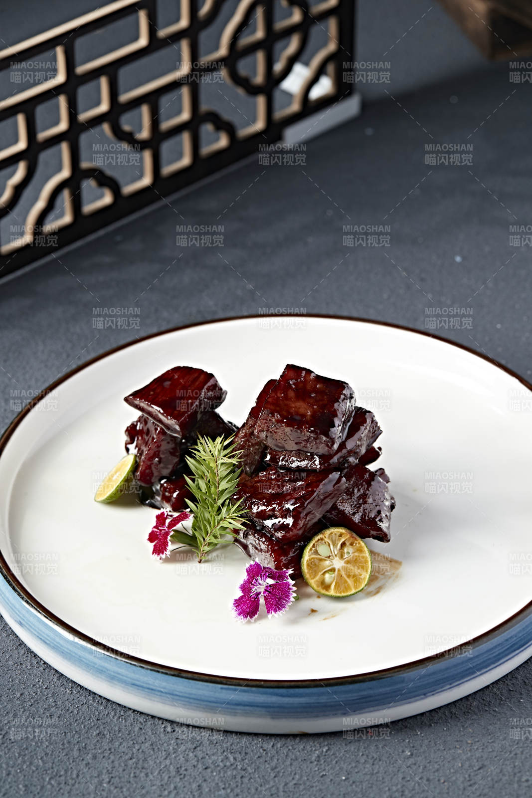 果木烟熏文火猪梅肉图片