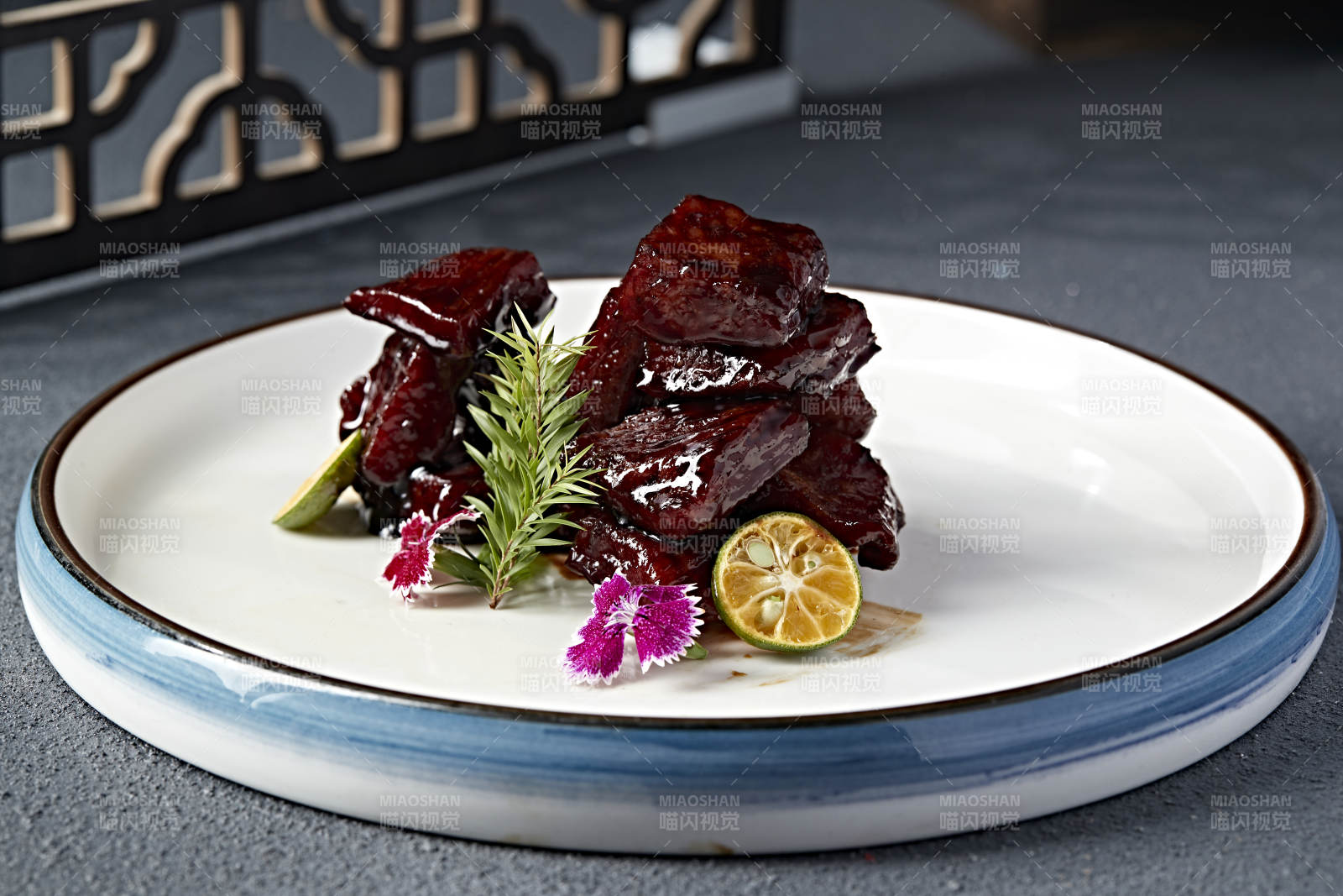 果木烟熏文火猪梅肉图片