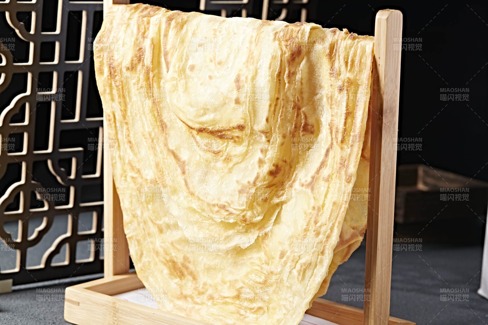 新派面食晾衣大饼图片