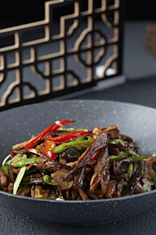 香辣干锅腊肉茶树菇图片