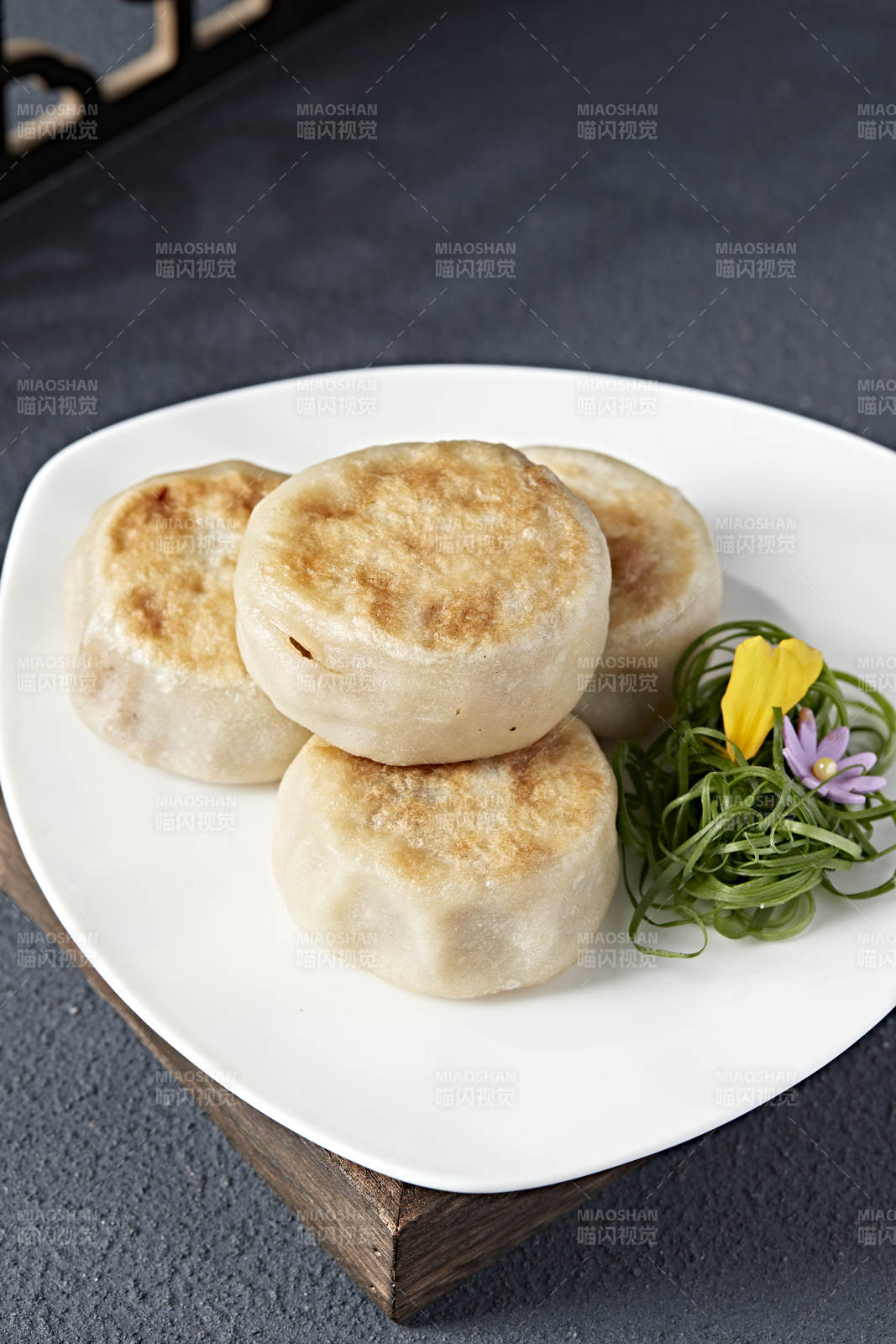 清真美食油煎羊肉馅门钉饼图片