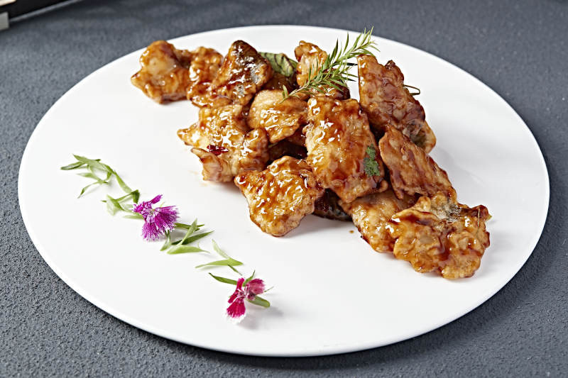 酱香锅包银鳕鱼块图片