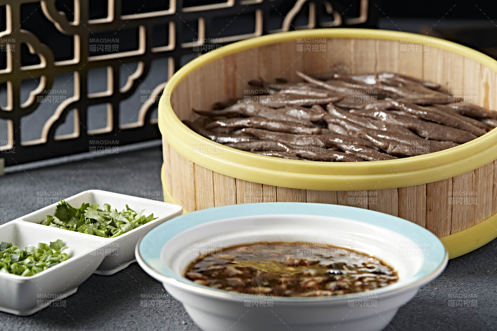 张家口地方美食黑莜面鱼鱼图片