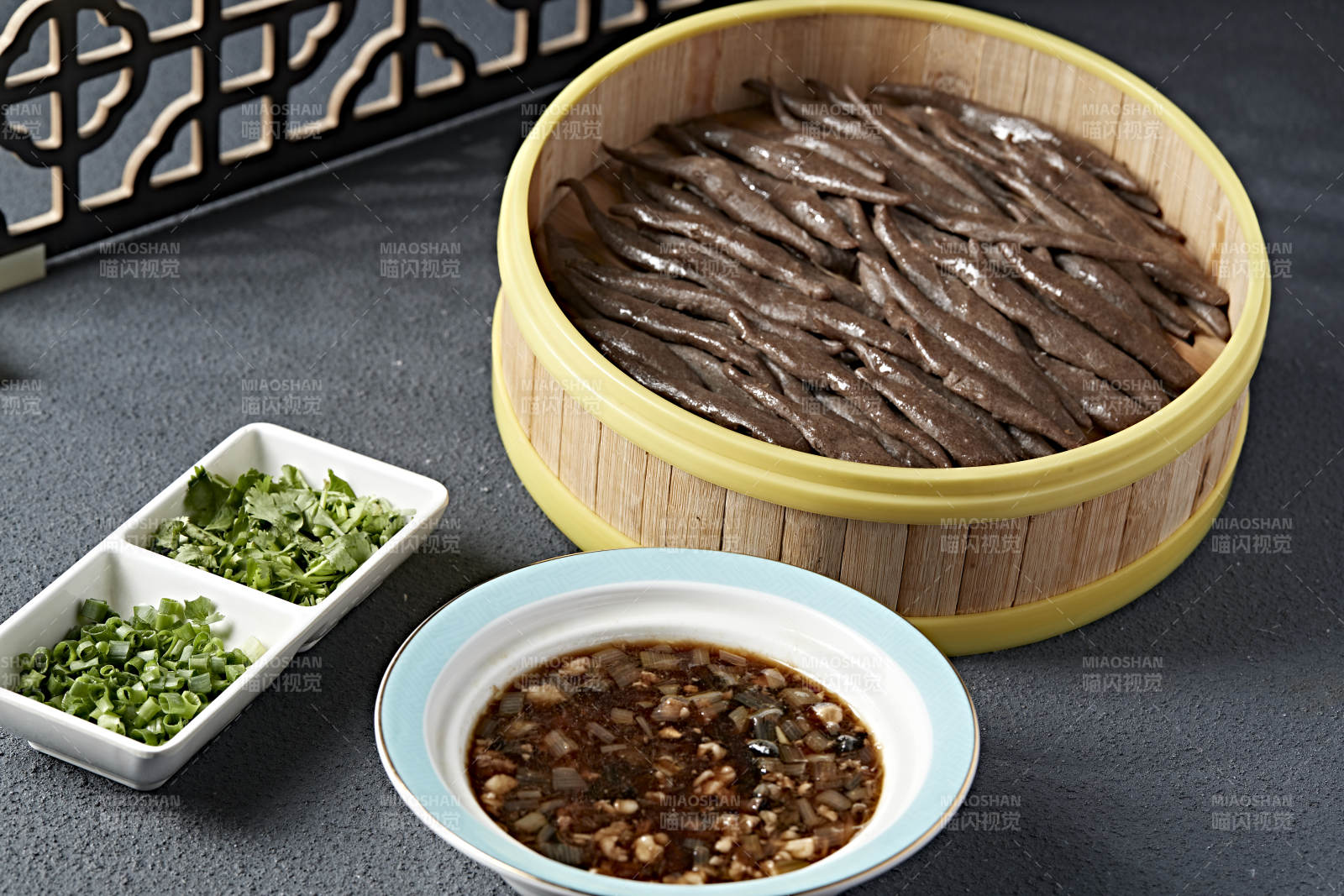 张家口地方美食黑莜面鱼鱼图片