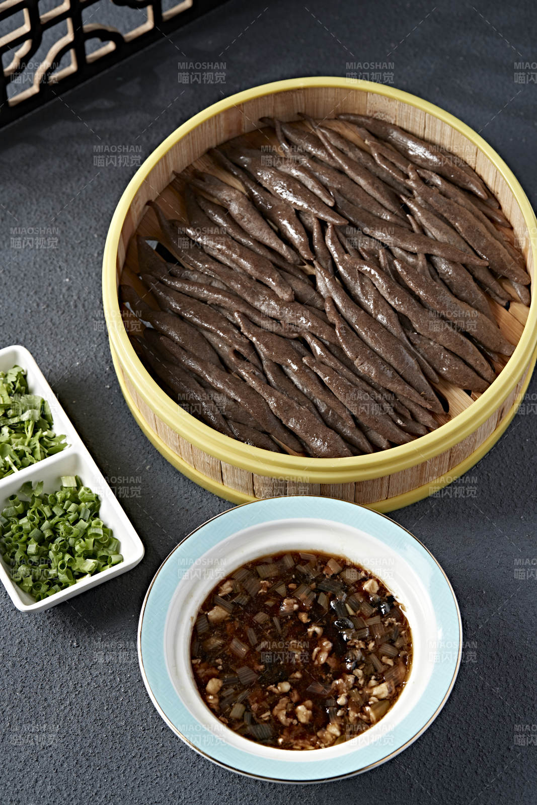 张家口地方美食黑莜面鱼鱼图片