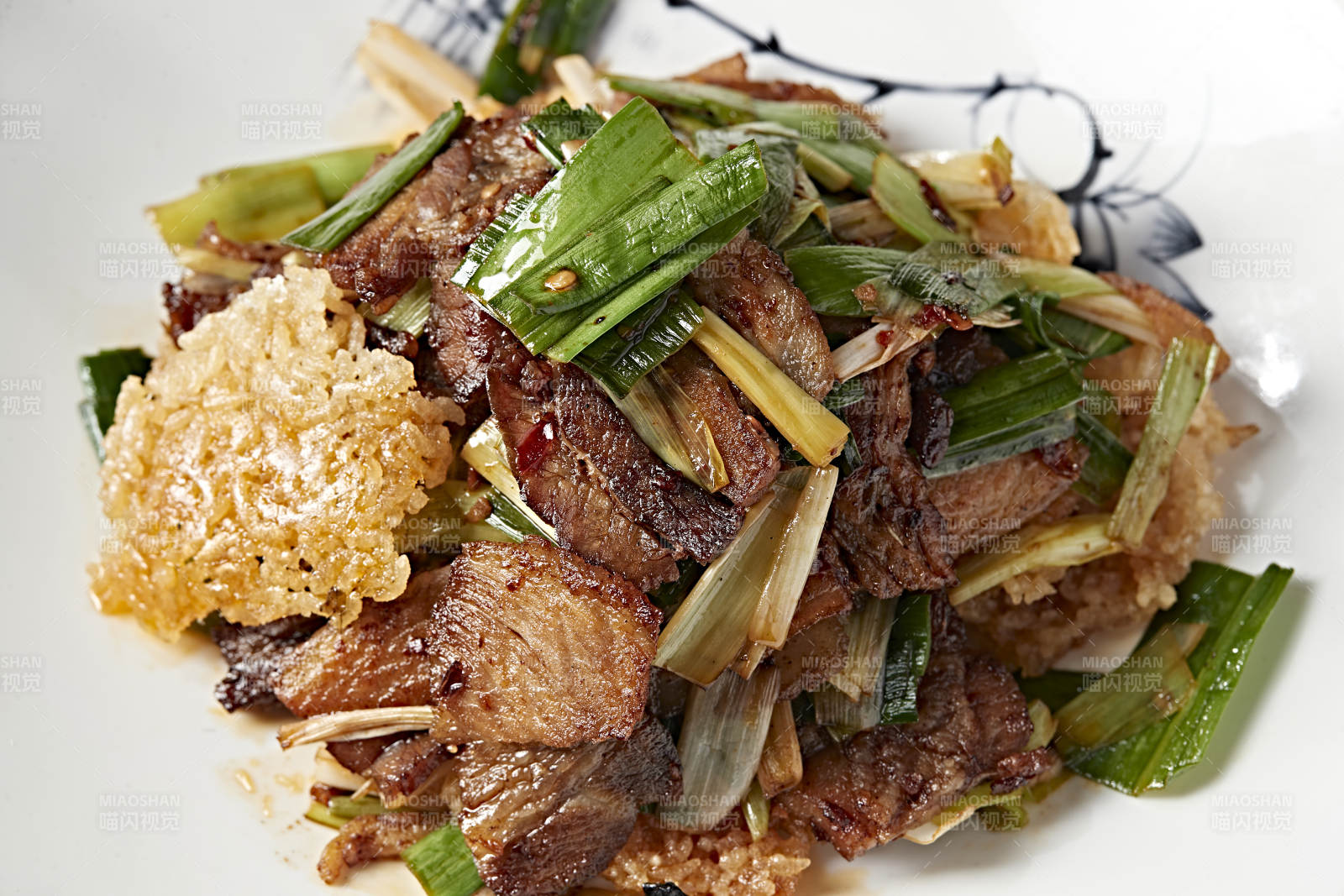 蒜苗火爆锅巴回锅肉图片