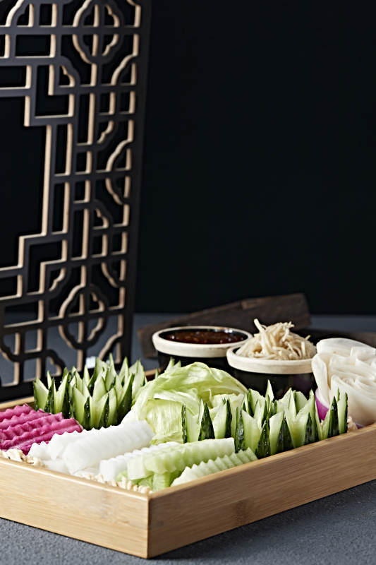 东北农家蘸酱菜卷饼大拼盘图片