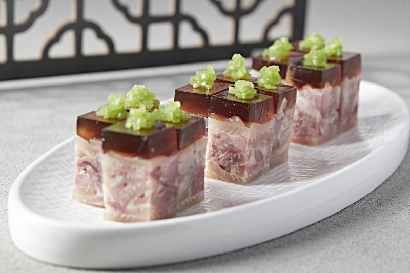 五香压肘花皮冻图片