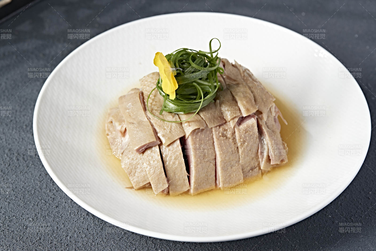 卤水白切大鹅肉图片