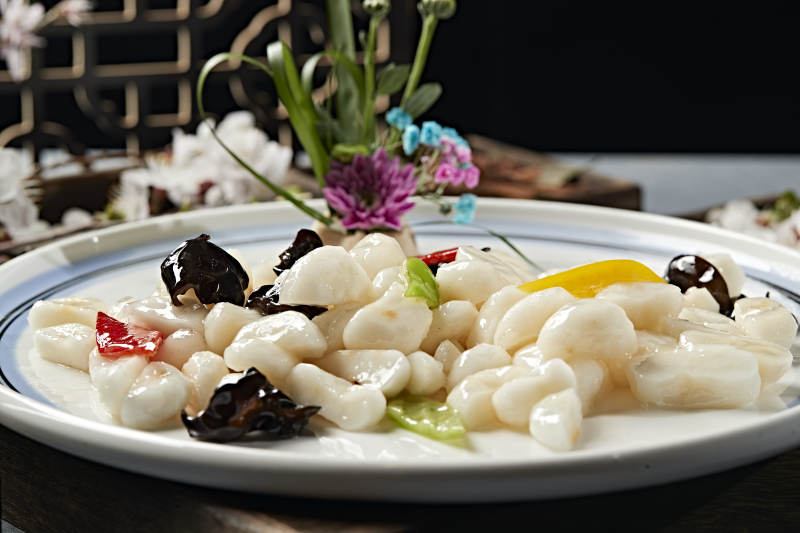 荷塘月色彩椒木耳炒马蹄荸荠图片