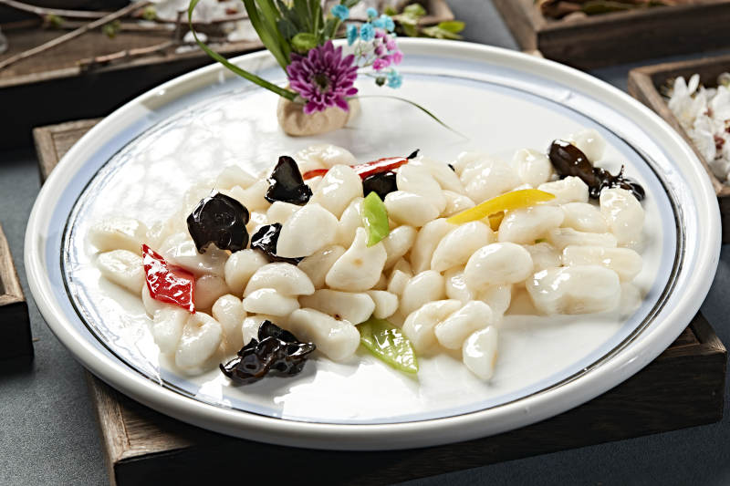 荷塘月色彩椒木耳炒马蹄荸荠图片