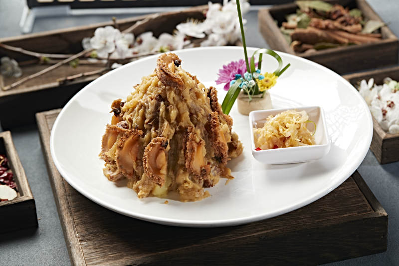 张垣名菜口菜酸菜土豆焖鲍鱼图片