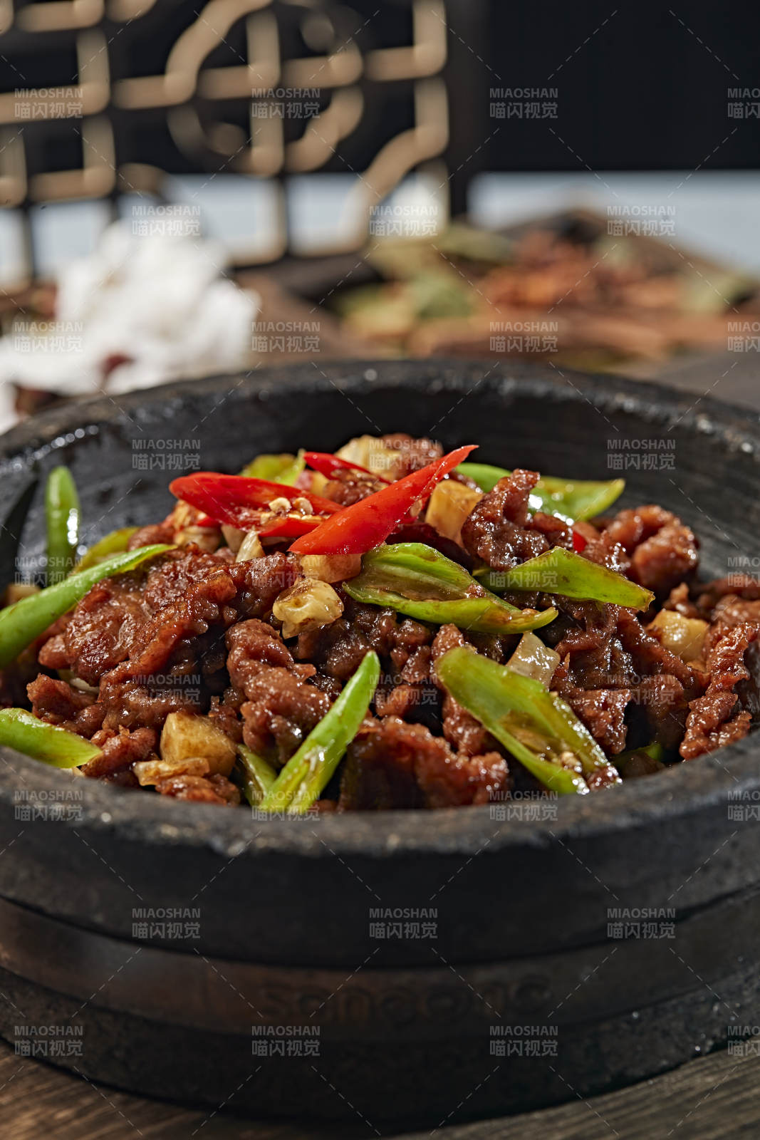 石锅杭椒爆牛柳图片