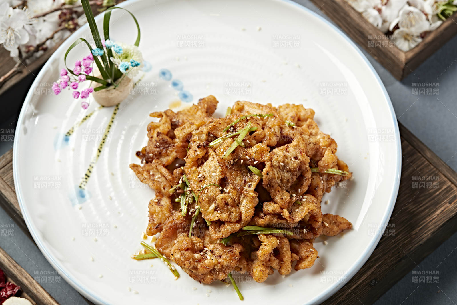 香炸孜然黄牛肉图片