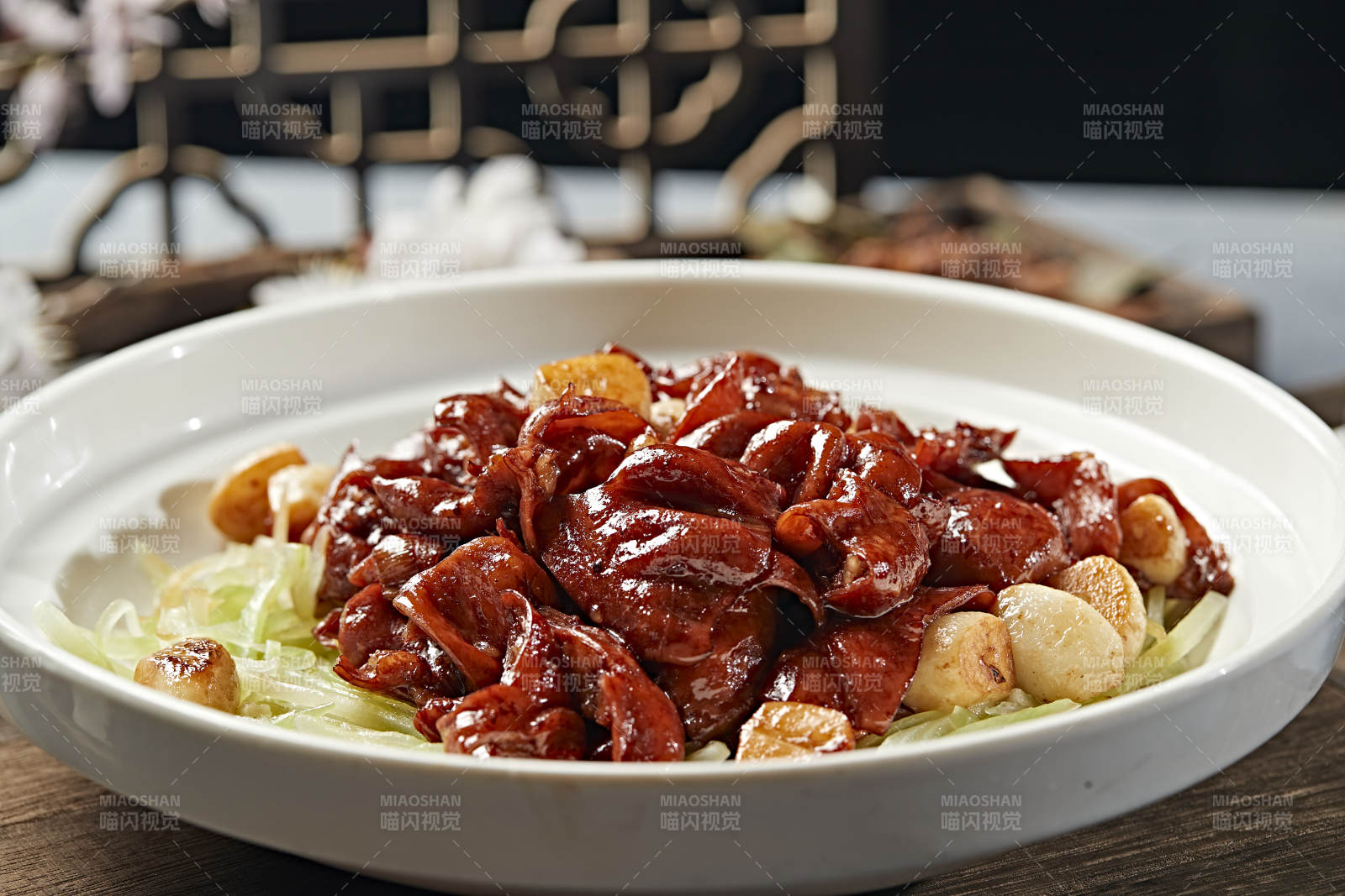 蒜香蒜子烧肥肠图片