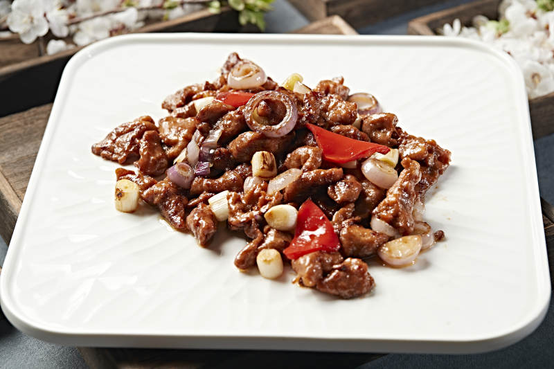 葱香彩椒烧黄牛肉牛柳图片