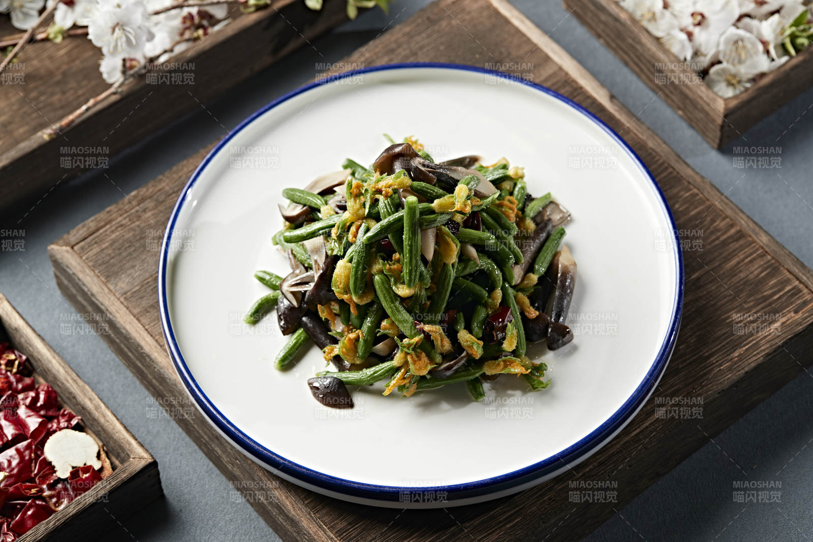 鸡枞菌巧拌黄瓜仔图片