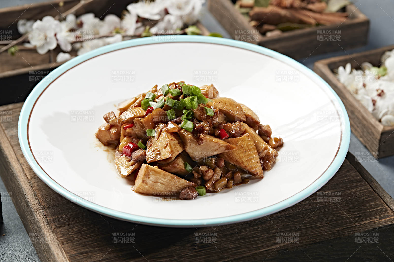 油焖肉沫冬笋块图片