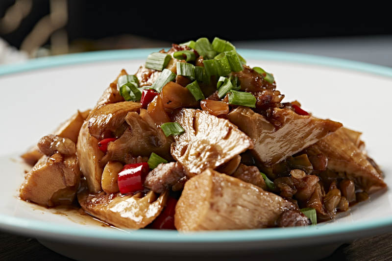 彩椒丝肉丝炒杏鲍菇丝图片